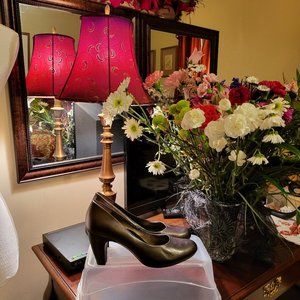 Easy Spirit Bronze Leather Pumps Size 9